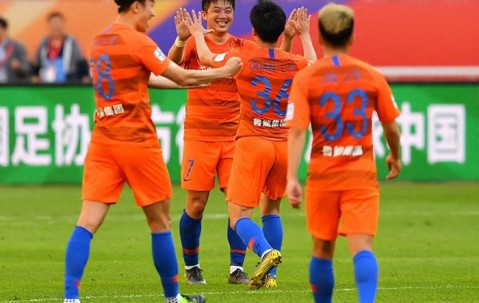 九游体育下载-马德鲁加曾被视为鲁能离队热门，如今为何依然没走，原因找到了|阿尔瓦罗|洛佩斯|本菲卡足球俱乐部|山东泰山|克雷桑_新浪体育_新浪新闻