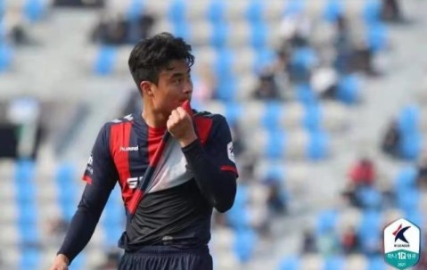 九游体育-2战2红牌2点球成焦点 恒大铁闸重返K联水土不服？