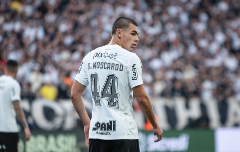 九游体育APP-巴黎外租小将：坎波斯就像父亲一样帮助我 未来希望入选巴西队